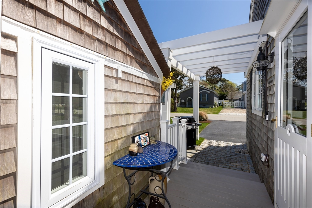 Bourne, Massachusetts, 02559, United States, 2 Bedrooms Bedrooms, ,2 BathroomsBathrooms,Residential,For Sale,1921886