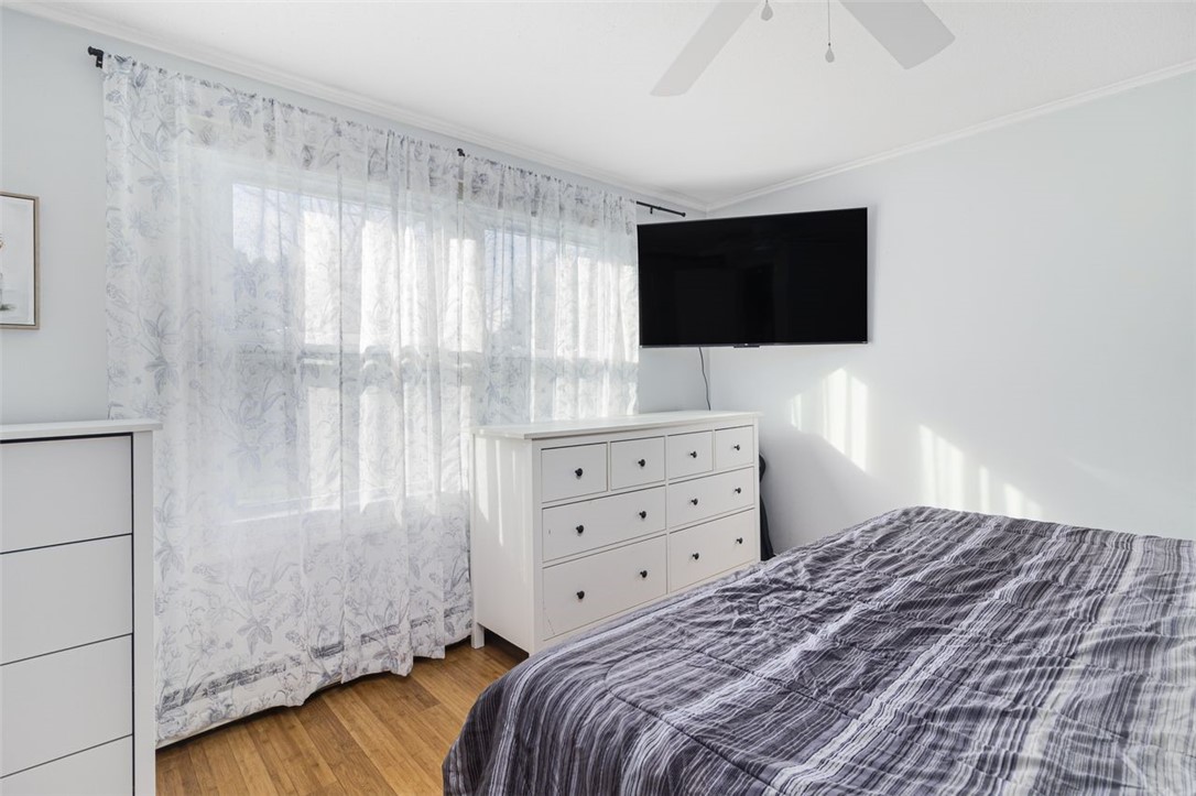 Cranston, Rhode Island, 02921, United States, 3 Bedrooms Bedrooms, ,2 BathroomsBathrooms,Residential,For Sale,1996913