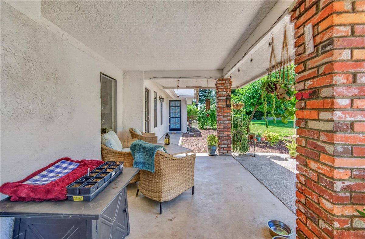 Fresno, California, 93730, United States, 3 Bedrooms Bedrooms, ,2 BathroomsBathrooms,Residential,For Sale,2042893