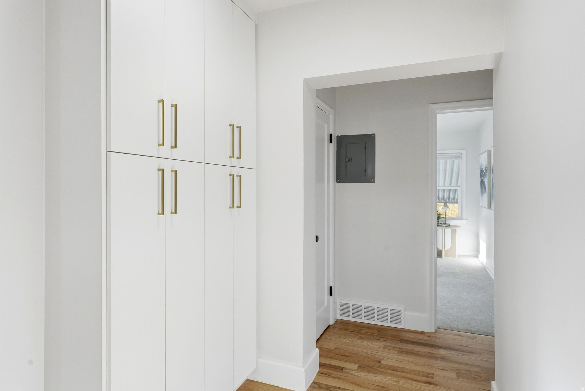 South Salt Lake, Utah, 84115, United States, 3 Bedrooms Bedrooms, ,2 BathroomsBathrooms,Residential,For Sale,2003272