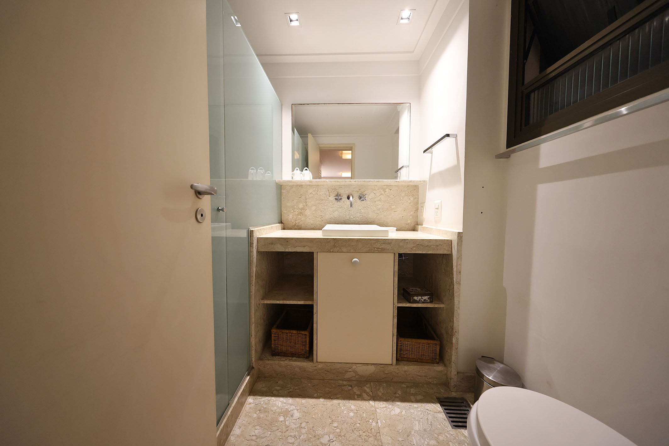  Spacious residence with terrace in a prime Leblon location - 物件實景