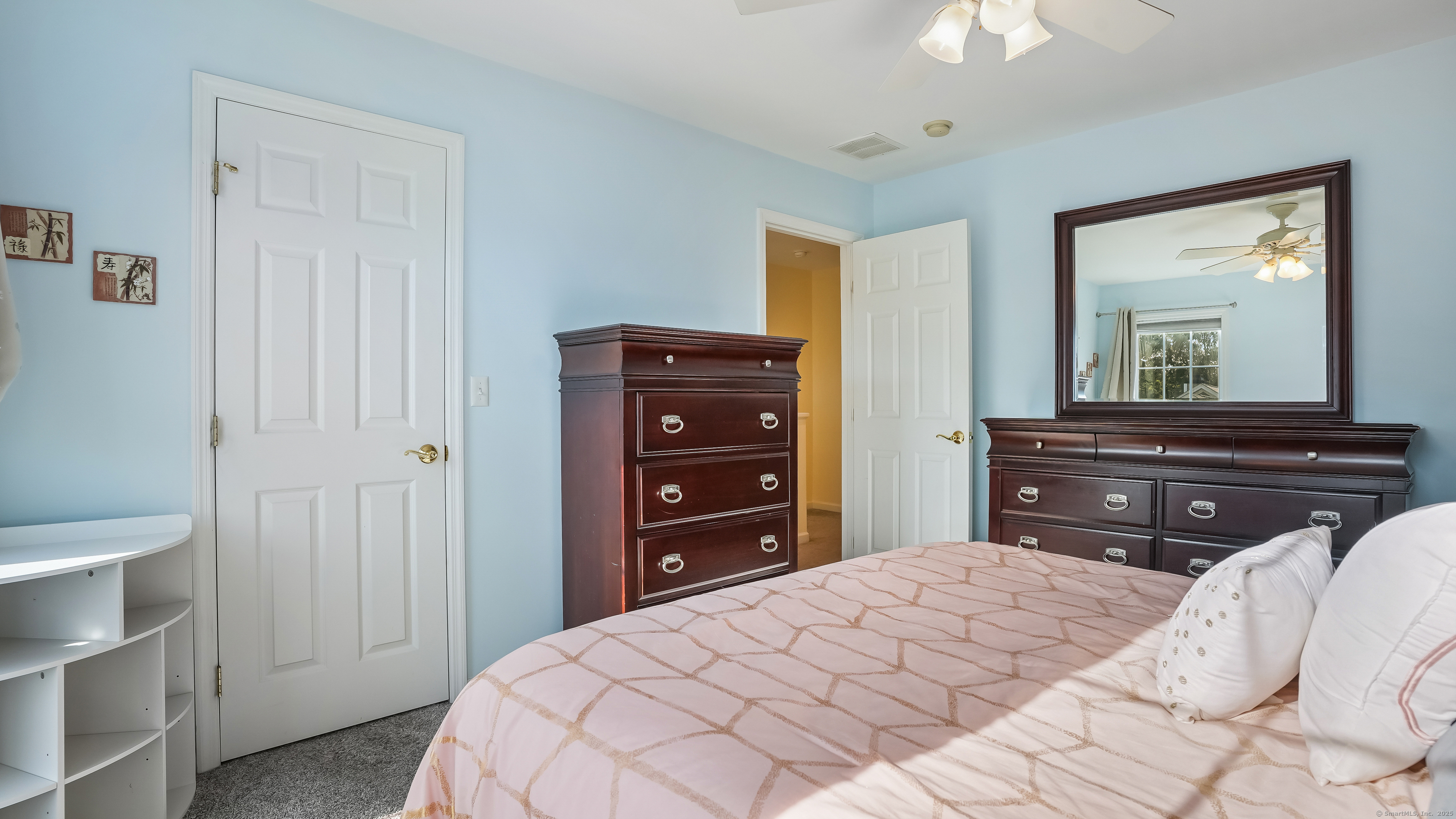 Danbury, Connecticut, 06810, United States, 2 Bedrooms Bedrooms, ,3 BathroomsBathrooms,Residential,For Sale,1925602