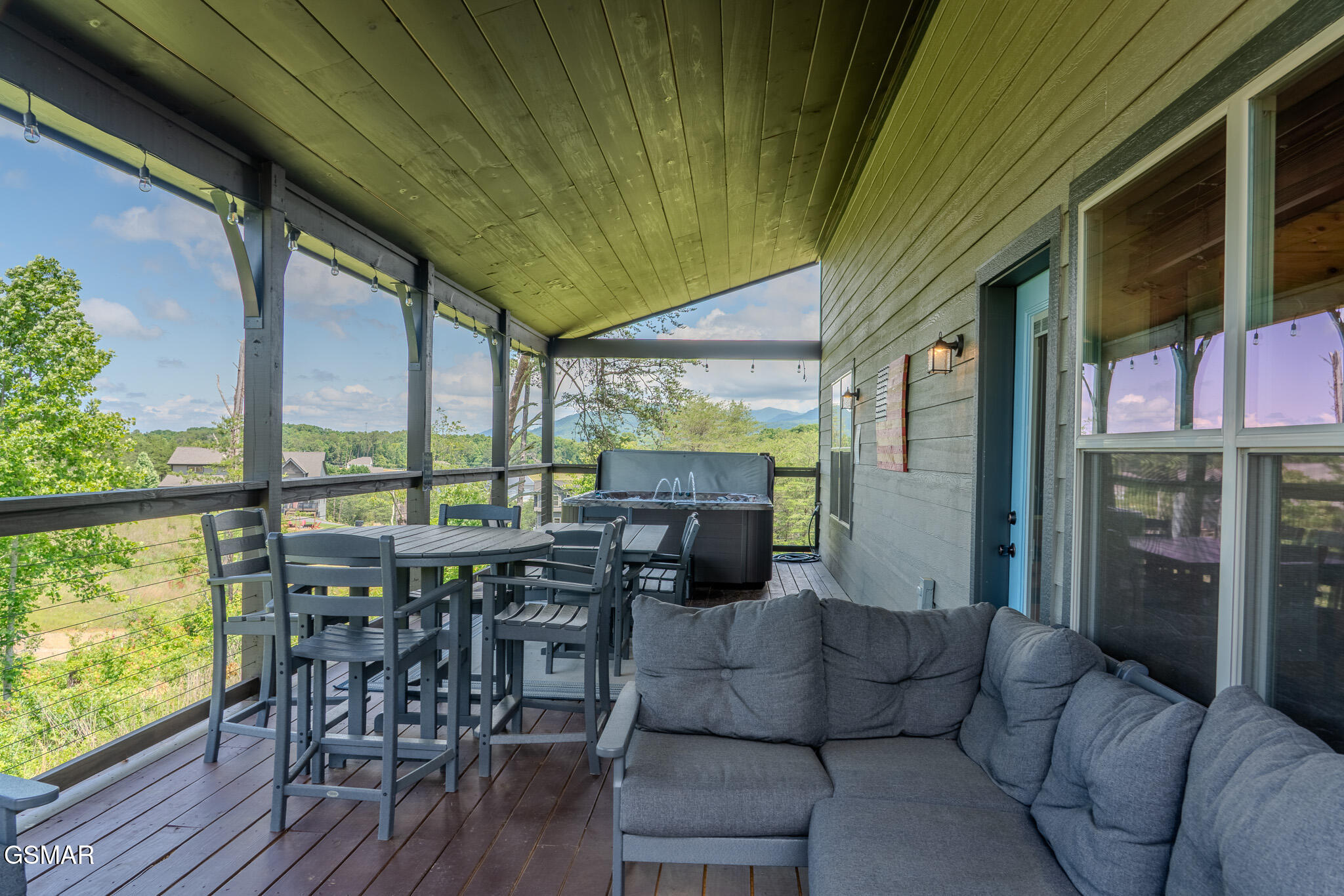 Sevierville, Tennessee, 37876, United States, 3 Bedrooms Bedrooms, ,3 BathroomsBathrooms,Residential,For Sale,2020678