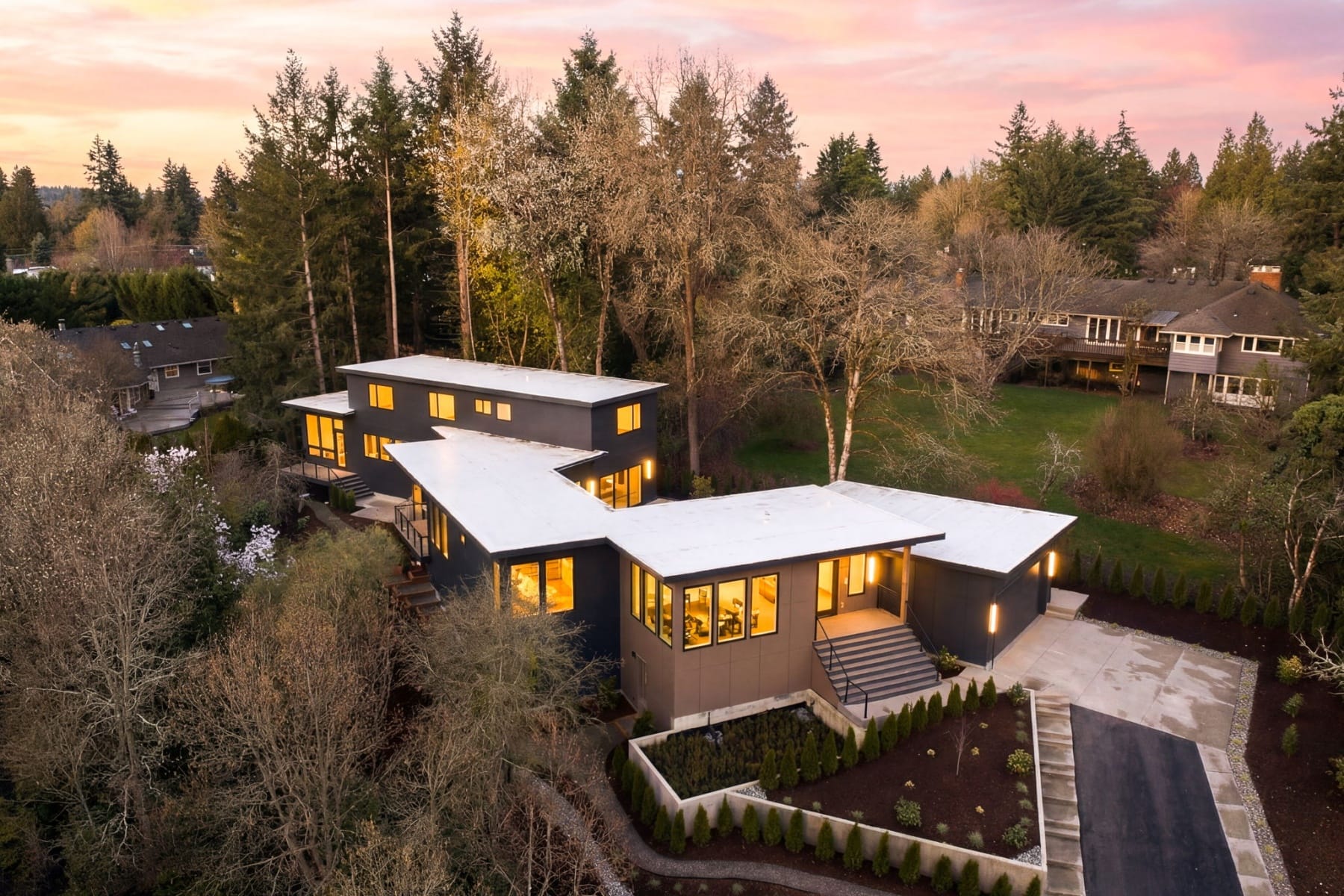  6233 SW HAMILTON WAY Portland, OR 97221 - 物件實景