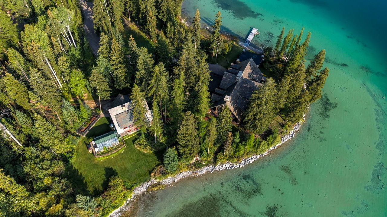 Kila, Montana, 59920, United States, 6 Bedrooms Bedrooms, ,6 BathroomsBathrooms,Residential,For Sale,2003008