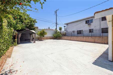 Los Angeles, California, 90016, United States, ,Residential,For Sale,1895088