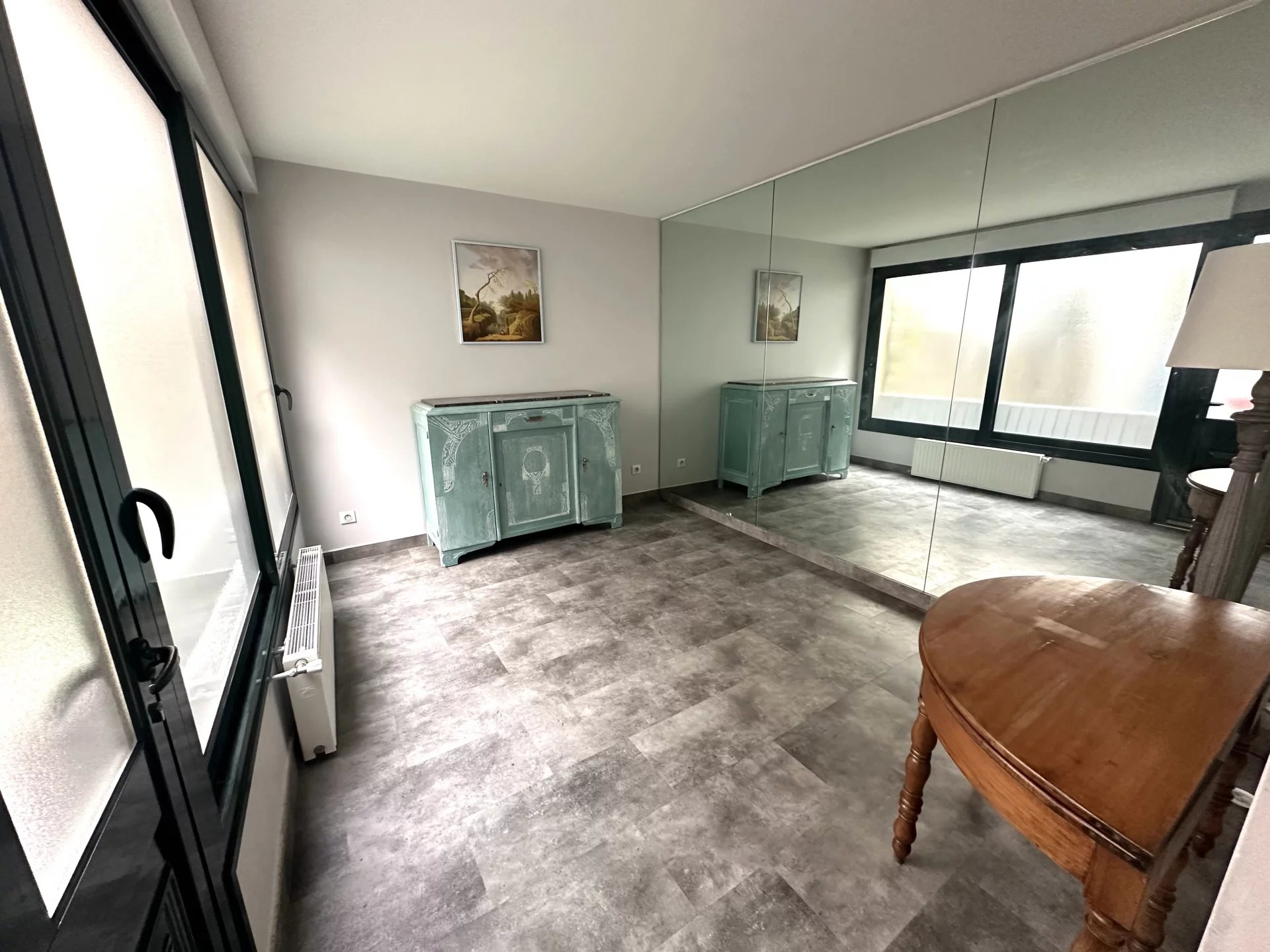 Le Vésinet, Île-de-France, 78110, FR, 2 Bedrooms Bedrooms, ,3 BathroomsBathrooms,Residential,For Sale,1994805