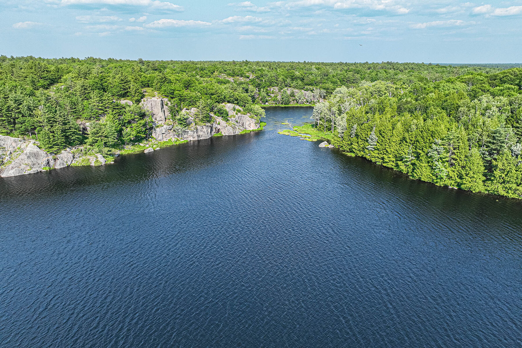  Kahshe Lake Legacy Lands - 物件實景