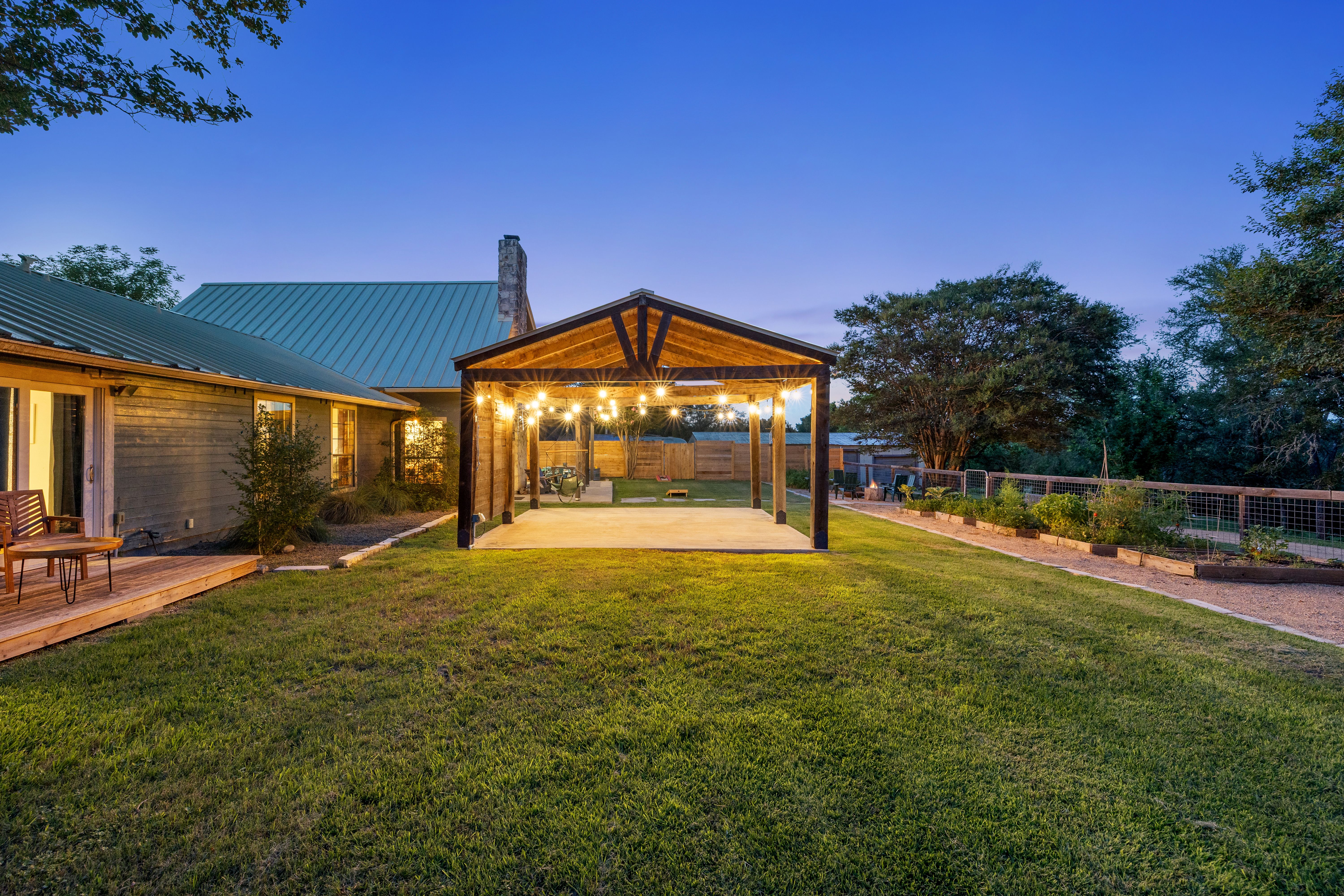  Manor Modern Ranch - 物件實景