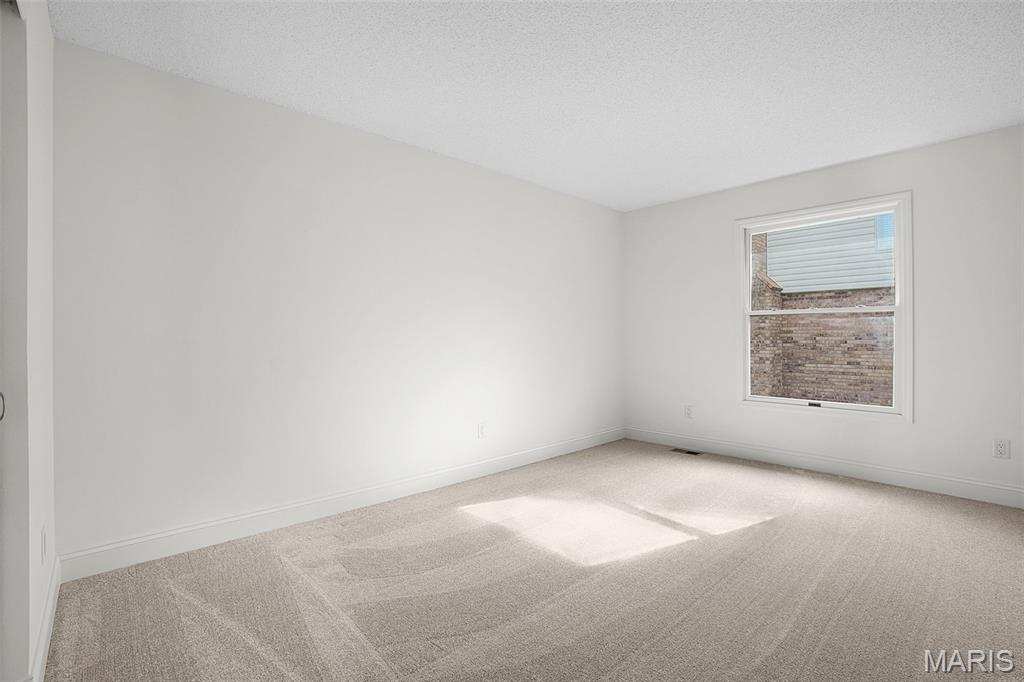 Ellisville, Missouri, 63011, United States, 4 Bedrooms Bedrooms, ,3 BathroomsBathrooms,Residential,For Sale,1989031