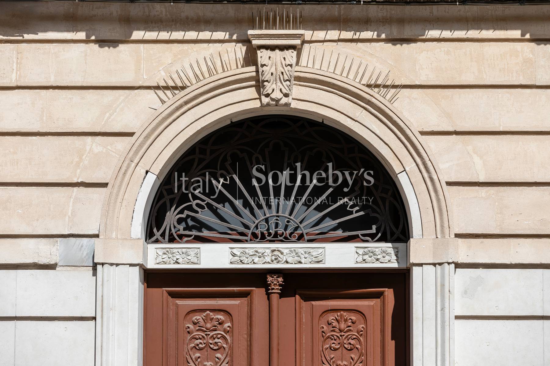  A renovated building with terraces in the historic centre - 物件實景