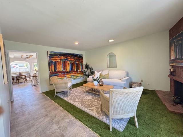Escondido, California, 92027, United States, 3 Bedrooms Bedrooms, ,2 BathroomsBathrooms,Residential,For Sale,2048508