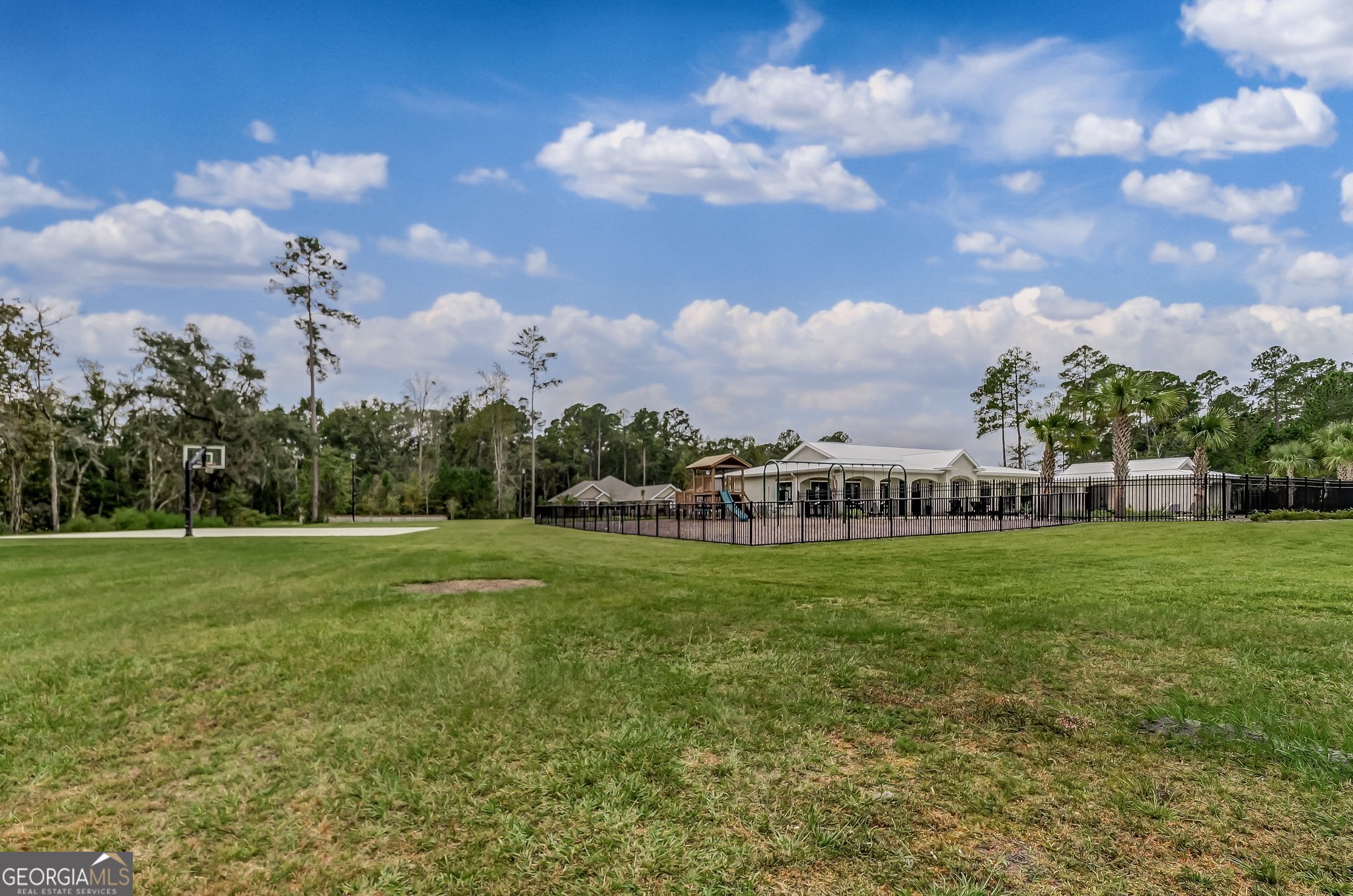 Kingsland, Georgia, 31548, United States, 4 Bedrooms Bedrooms, ,3 BathroomsBathrooms,Residential,For Sale,1723236