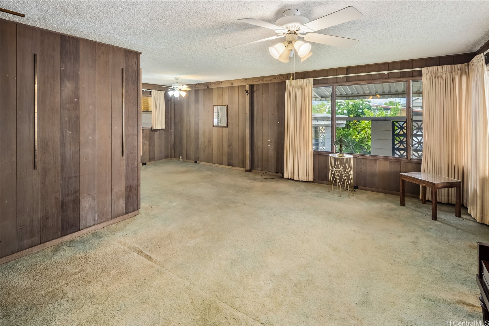 Waipahu, Hawaii, 96797, United States, 3 Bedrooms Bedrooms, ,2 BathroomsBathrooms,Residential,For Sale,1992125