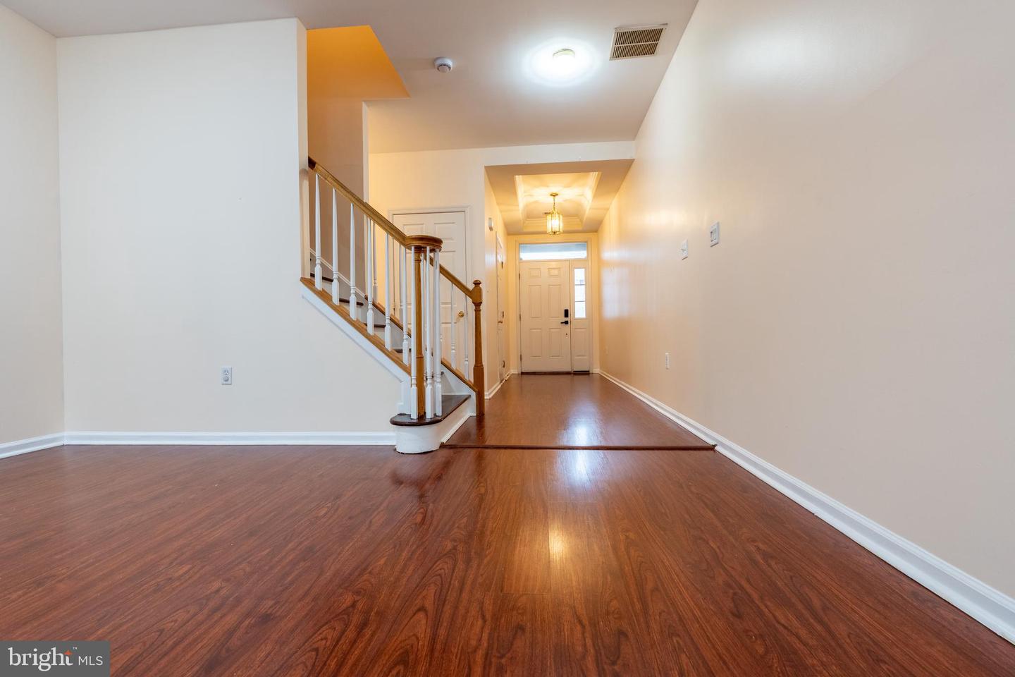 Pennington, New Jersey, 08534, United States, 3 Bedrooms Bedrooms, ,3 BathroomsBathrooms,Residential,For Sale,1939731