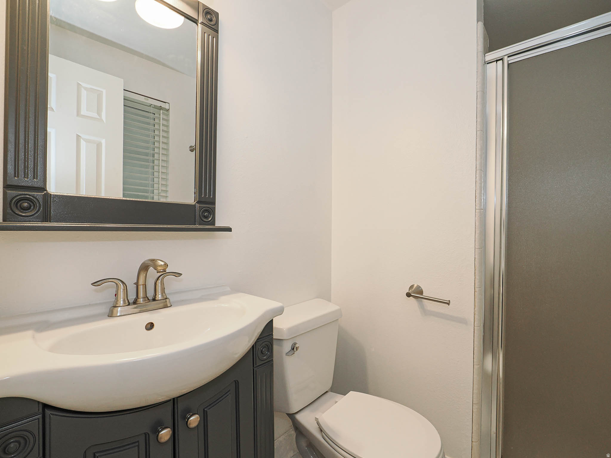 Taylorsville, Utah, 84118, United States, 4 Bedrooms Bedrooms, ,1 BathroomBathrooms,Residential,For Sale,1987472