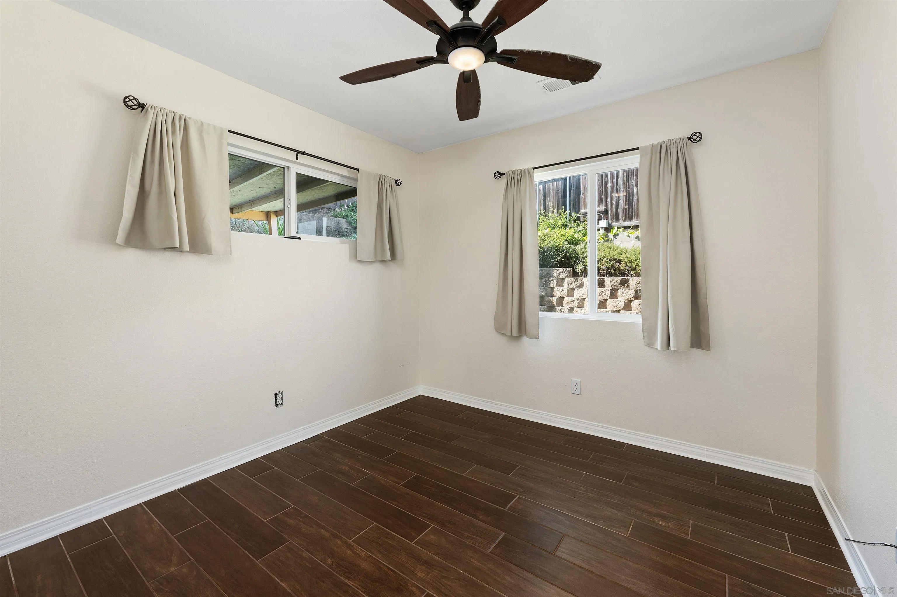 Santee, California, 92071, United States, 3 Bedrooms Bedrooms, ,2 BathroomsBathrooms,Residential,For Sale,1991920