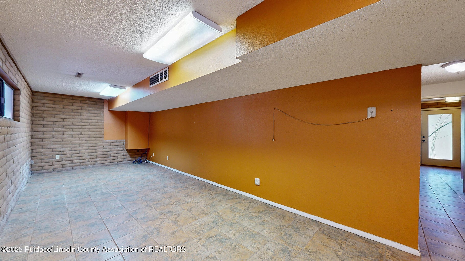 Ruidoso, New Mexico, 88345, United States, 3 Bedrooms Bedrooms, ,3 BathroomsBathrooms,Residential,For Sale,1826738