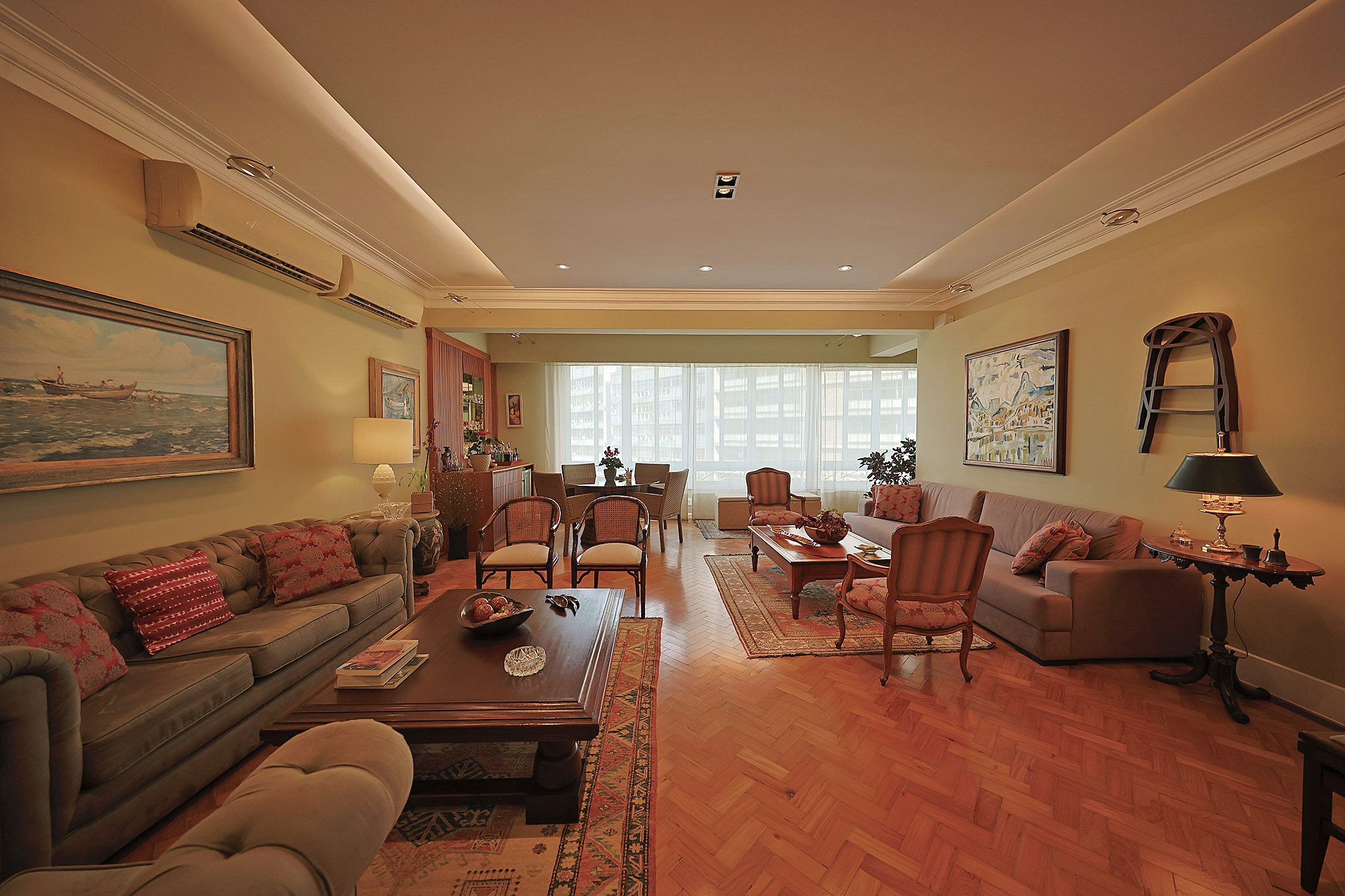  Apartment with Treetop Views on Praça Eugênio Jardim - 物件實景