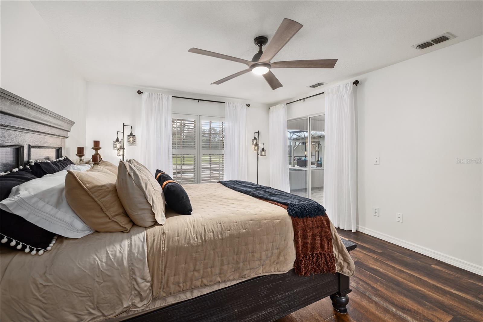 Deland, Florida, 32720, United States, 5 Bedrooms Bedrooms, ,3 BathroomsBathrooms,Residential,For Sale,2048830