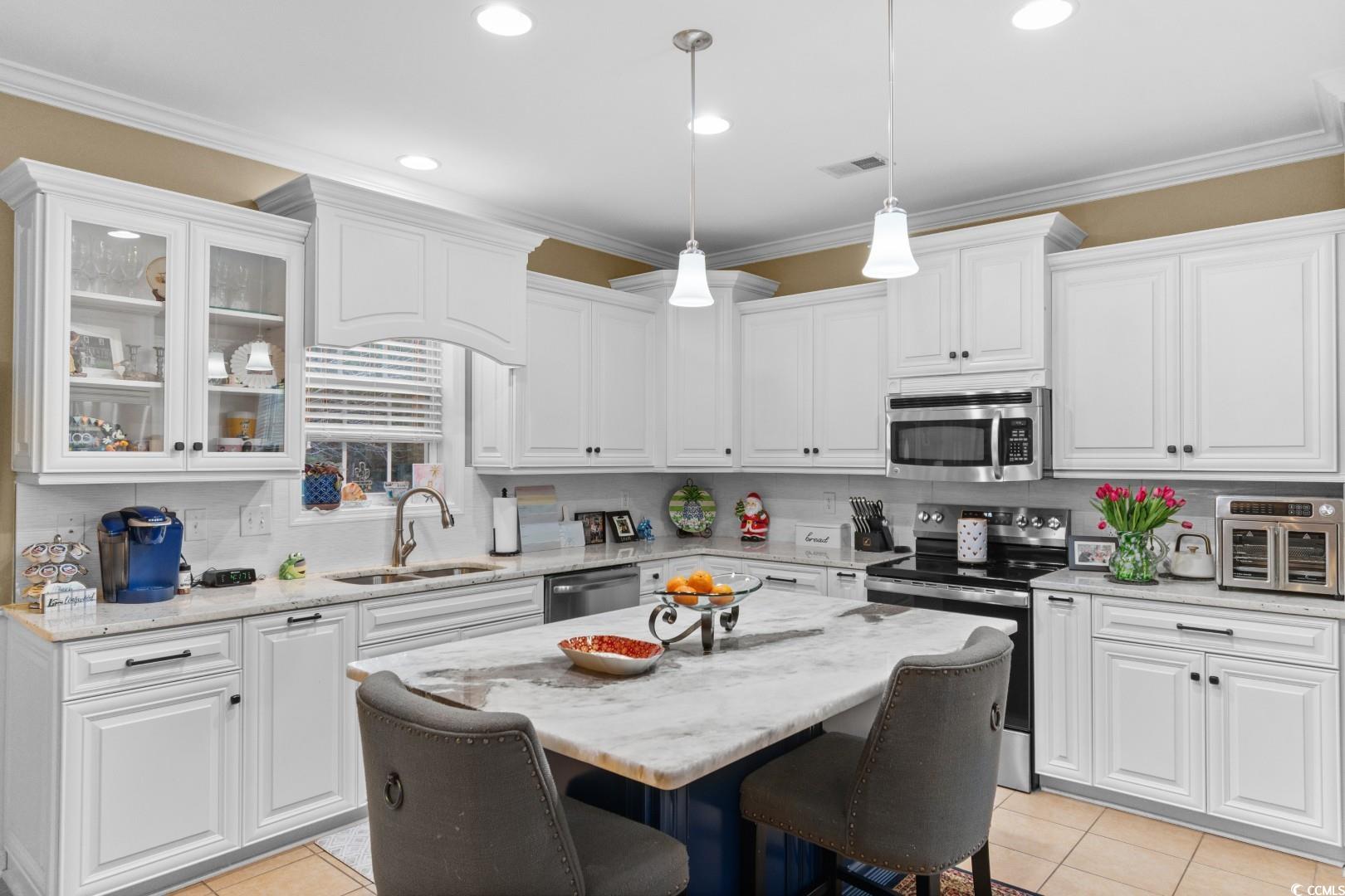 Murrells Inlet, South Carolina, 29576, United States, 5 Bedrooms Bedrooms, ,4 BathroomsBathrooms,Residential,For Sale,2005948