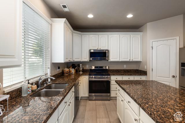 North Salt Lake, Utah, 84054, United States, 5 Bedrooms Bedrooms, ,3 BathroomsBathrooms,Residential,For Sale,1980632