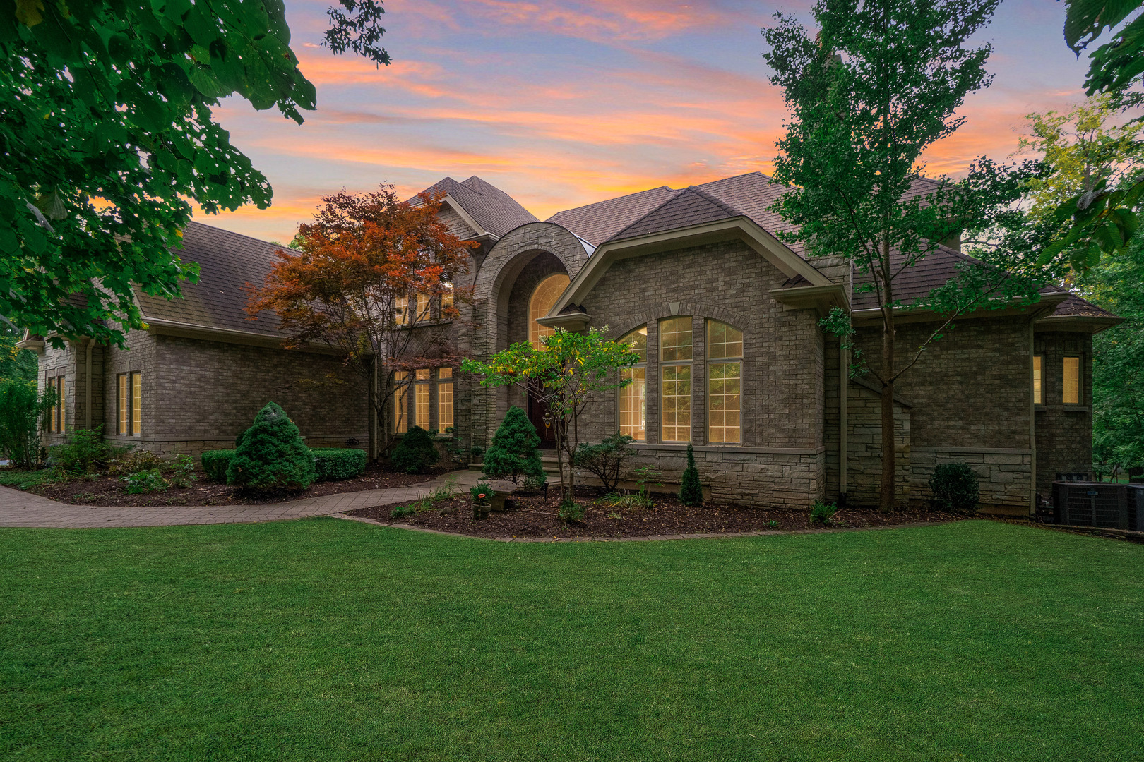 Oswego, Illinois, 60543, United States, 5 Bedrooms Bedrooms, ,7 BathroomsBathrooms,Residential,For Sale,1982116