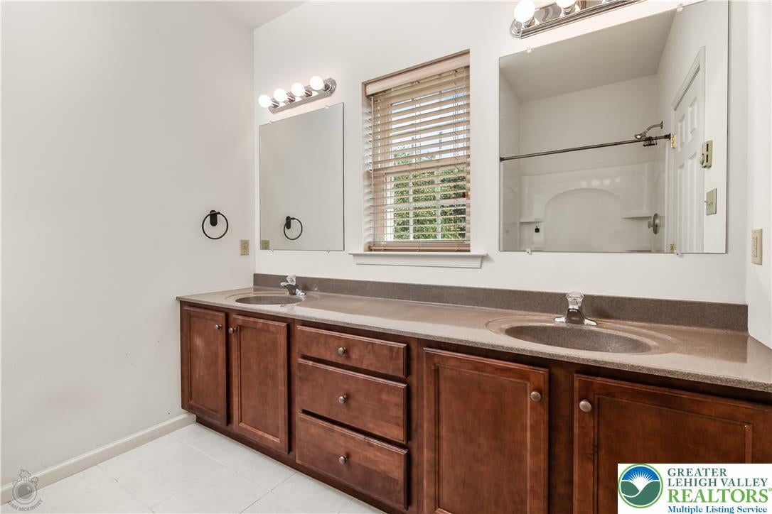 Lower Macungie Twp, Pennsylvania, 18062, United States, 4 Bedrooms Bedrooms, ,3 BathroomsBathrooms,Residential,For Sale,1907491