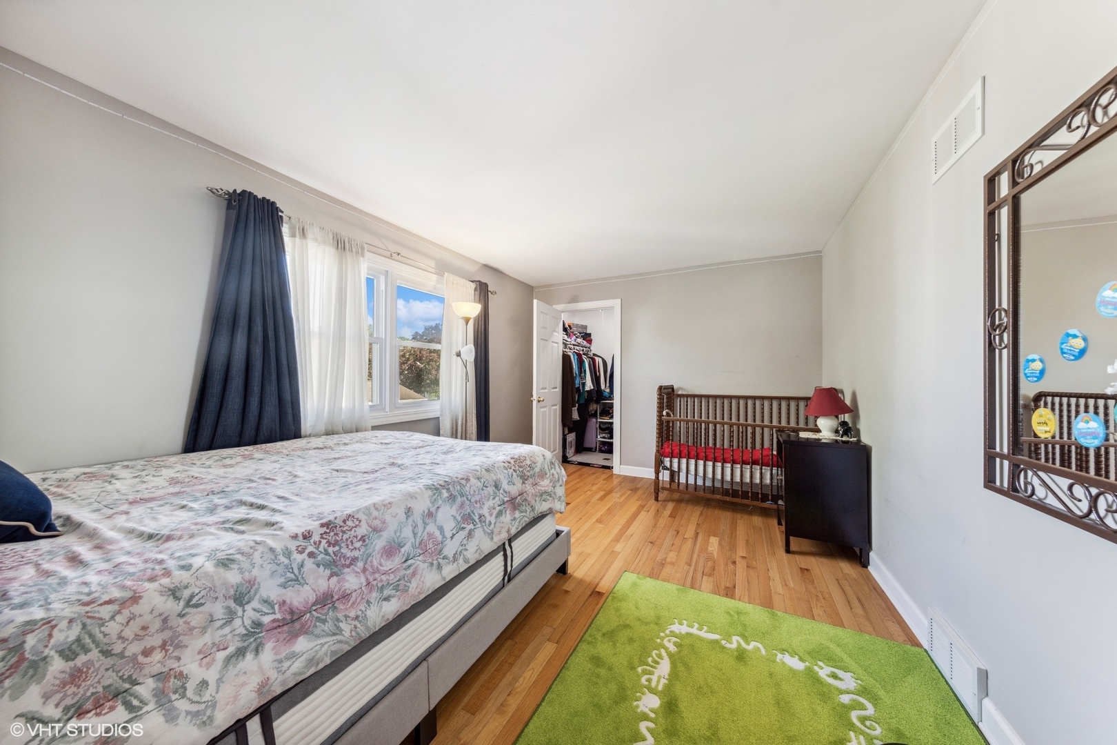 Glen Ellyn, Illinois, 60137, United States, 4 Bedrooms Bedrooms, ,3 BathroomsBathrooms,Residential,For Sale,1827602