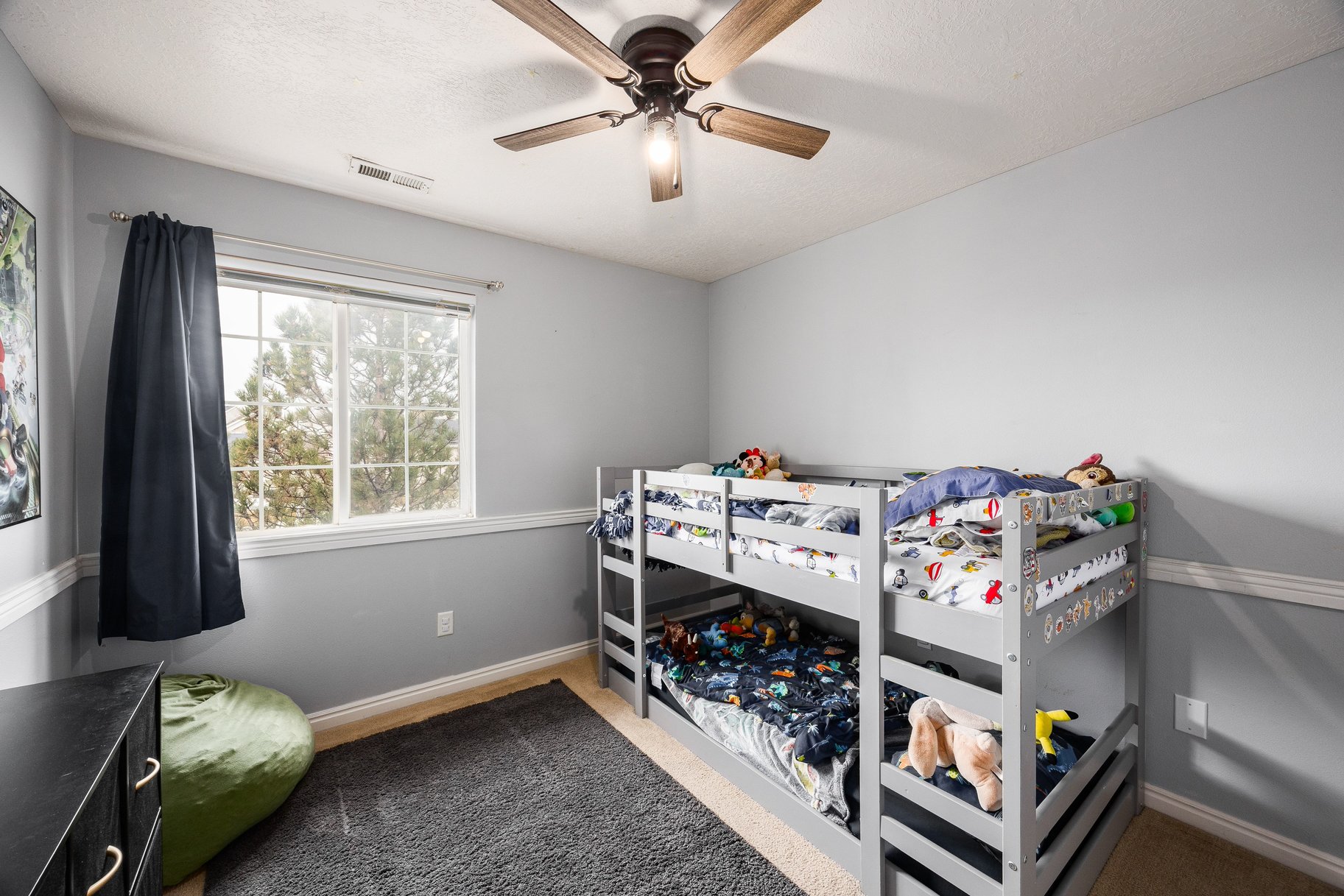  Quiet 3-Bed Condo Near Schools & Parks - 物件實景