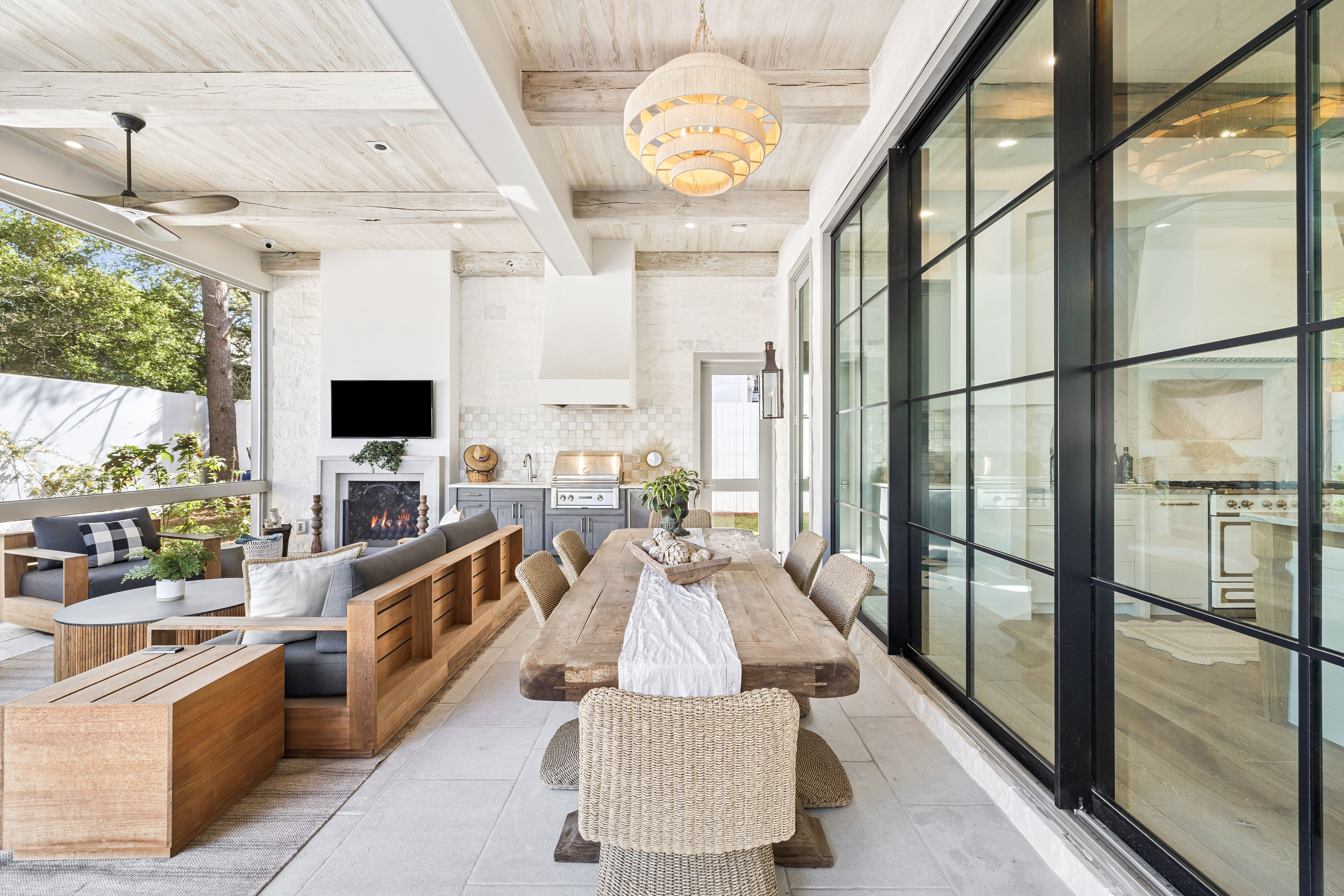  Private Gated 30A Estate with Guest Suite, Pool  & Summer Kitchen - 物件實景
