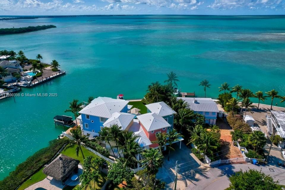 Islamorada, Florida, 33036, United States, 8 Bedrooms Bedrooms, ,10 BathroomsBathrooms,Residential,For Sale,1807381