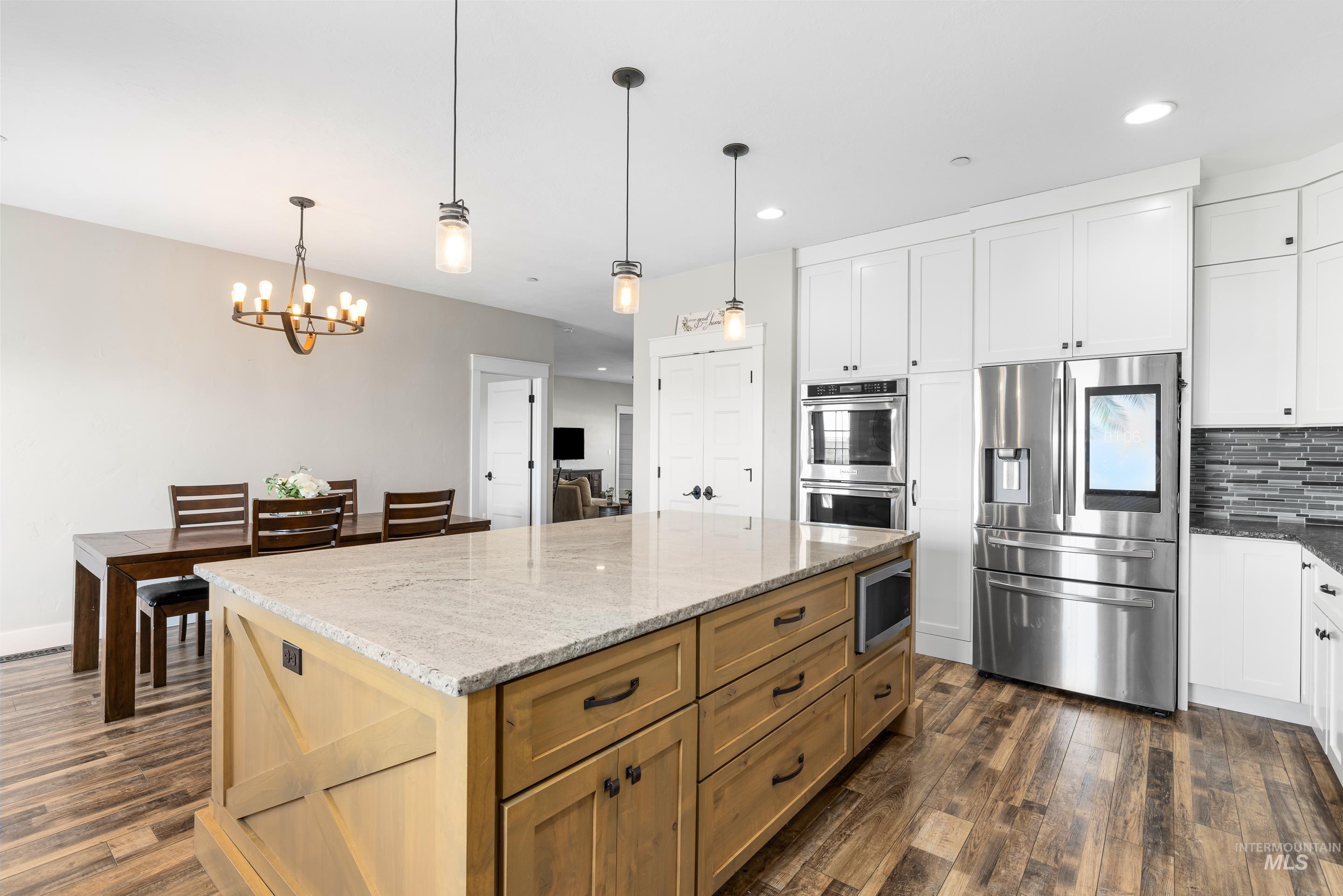 Nampa, Idaho, 83686, United States, 5 Bedrooms Bedrooms, ,Residential,For Sale,1989530