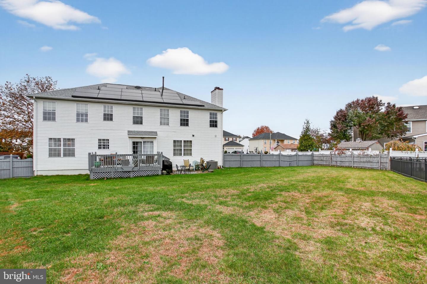 Burlington, New Jersey, 08016, United States, 4 Bedrooms Bedrooms, ,3 BathroomsBathrooms,Residential,For Sale,1988939