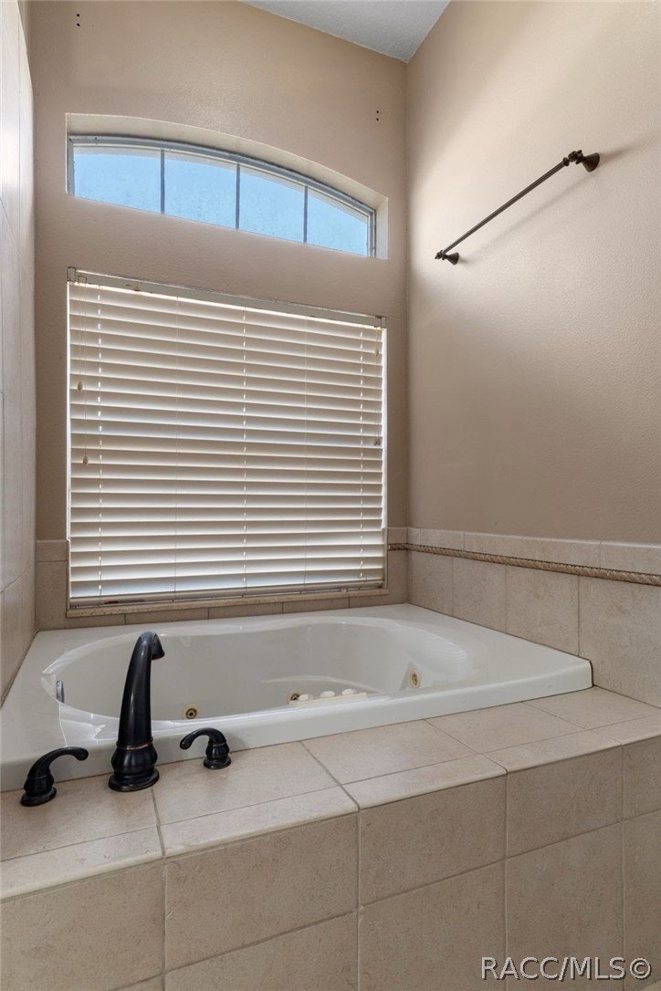 Homosassa, Florida, 34446, United States, 4 Bedrooms Bedrooms, ,3 BathroomsBathrooms,Residential,For Sale,2018263