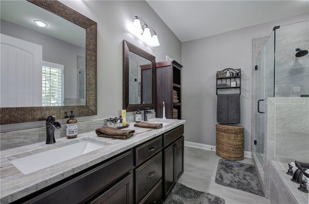 Adairsville, Georgia, 30103, United States, 3 Bedrooms Bedrooms, ,2 BathroomsBathrooms,Residential,For Sale,1951445