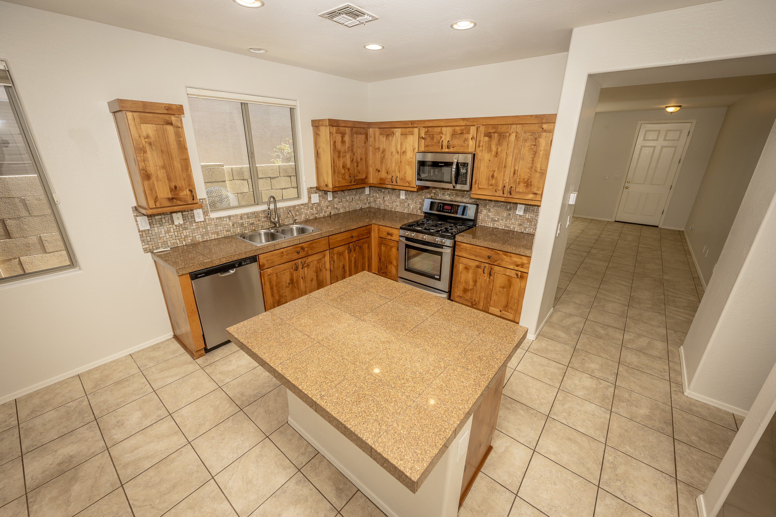 ANTHEM, Arizona, 85086, United States, 4 Bedrooms Bedrooms, ,2 BathroomsBathrooms,Residential,For Sale,1937627