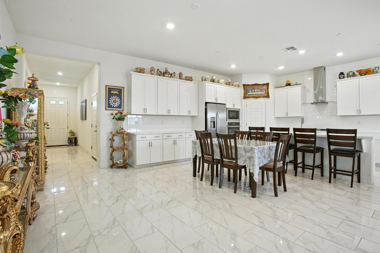 Sacramento, California, 95835, United States, 3 Bedrooms Bedrooms, ,2 BathroomsBathrooms,Residential,For Sale,1972614