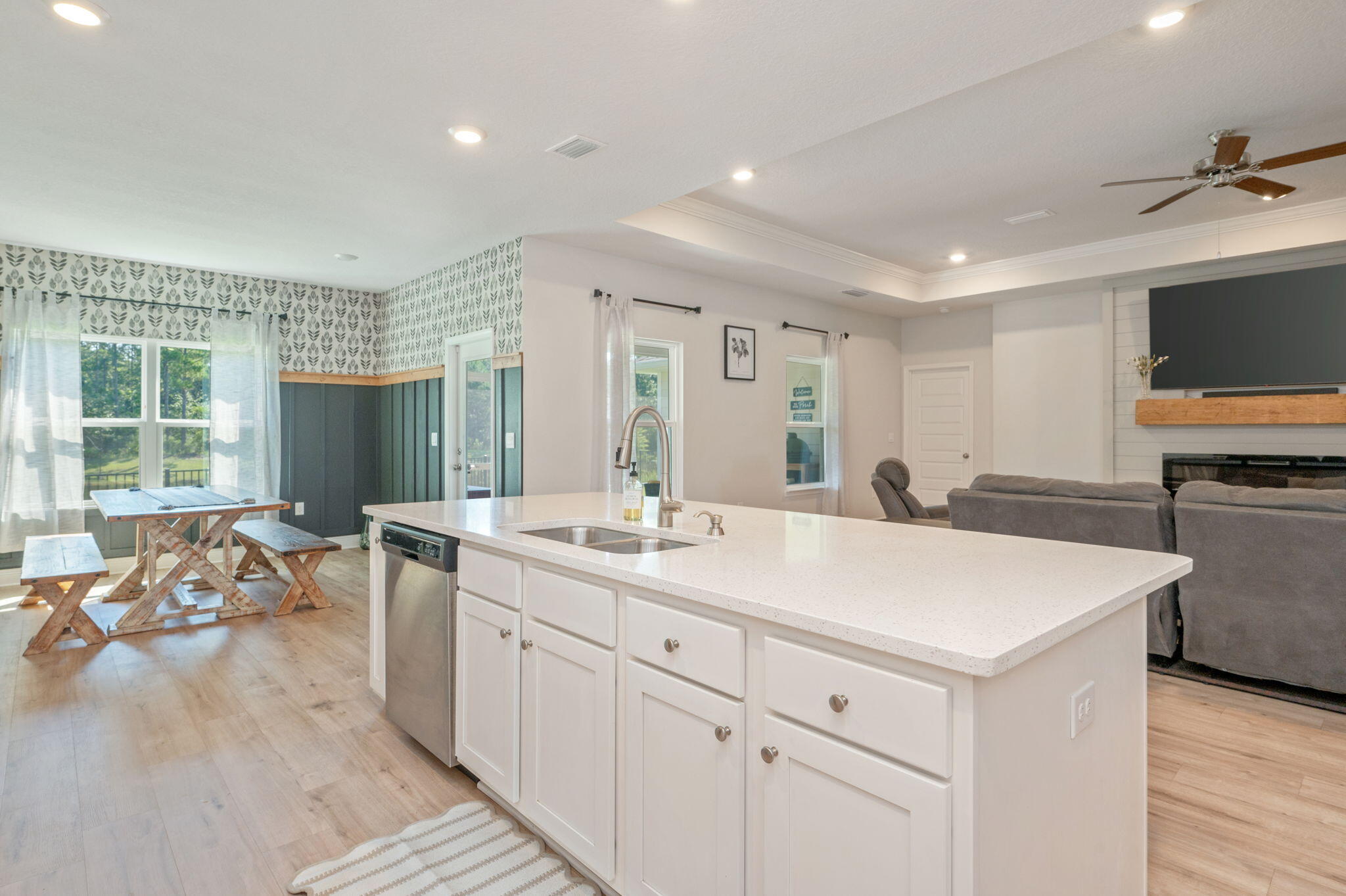 Freeport, Florida, 32439, United States, 4 Bedrooms Bedrooms, ,3 BathroomsBathrooms,Residential,For Sale,1926490