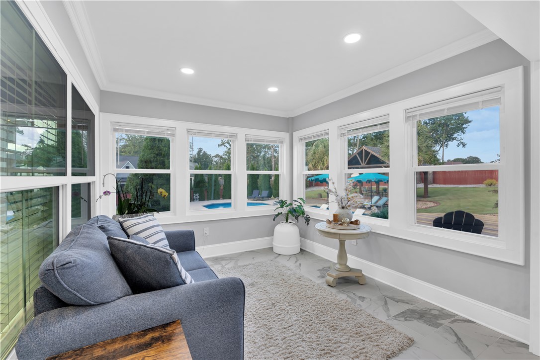 Greenville, South Carolina, 29607, United States, 5 Bedrooms Bedrooms, ,4 BathroomsBathrooms,Residential,For Sale,1947987