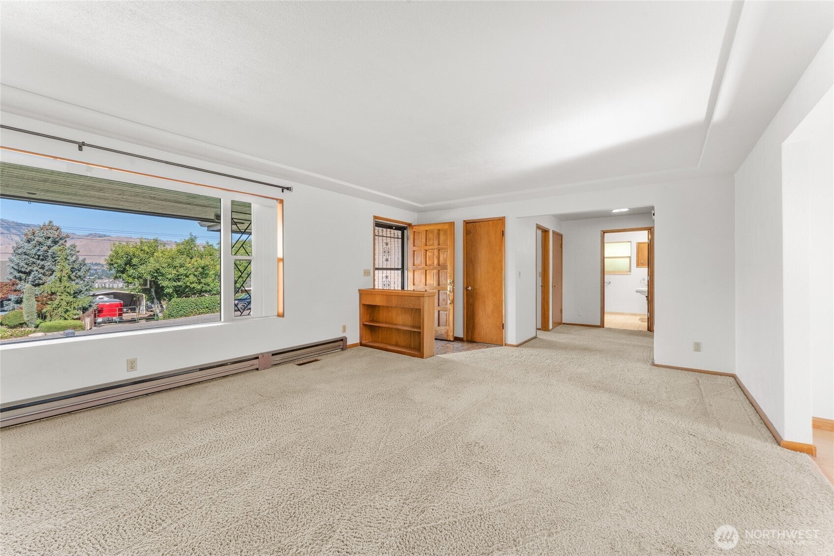 East Wenatchee, Washington, 98802, United States, 3 Bedrooms Bedrooms, ,Residential,For Sale,1908780
