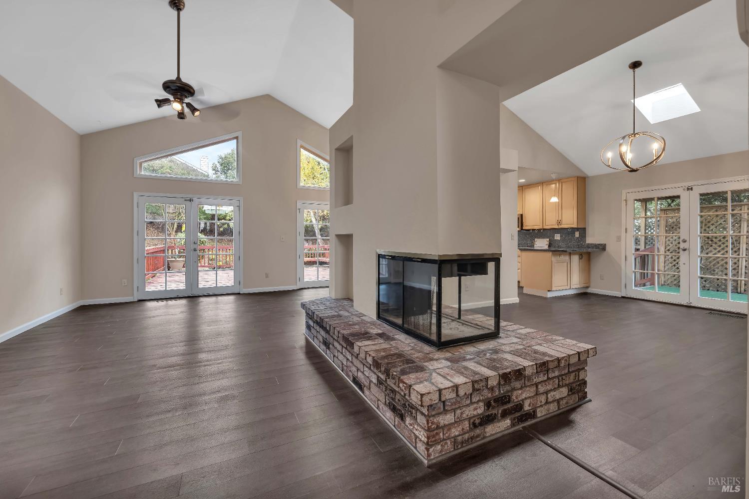 Vallejo, California, 94591, United States, 3 Bedrooms Bedrooms, ,2 BathroomsBathrooms,Residential,For Sale,2006262