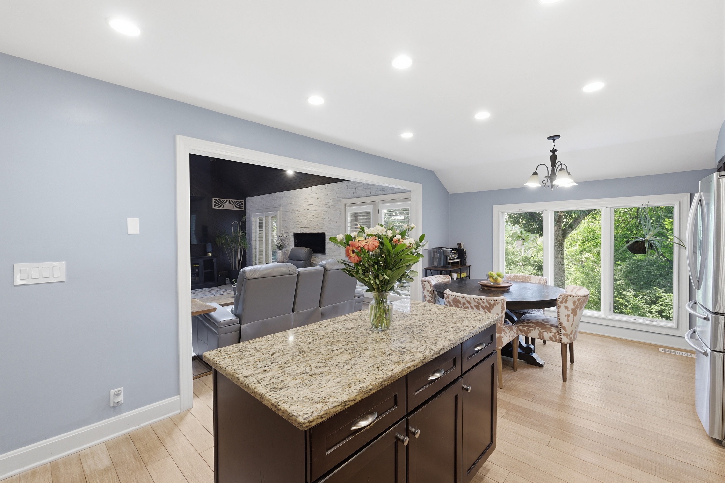  4319 Comanche Trail, Louisville, KY 40207 - 物件實景