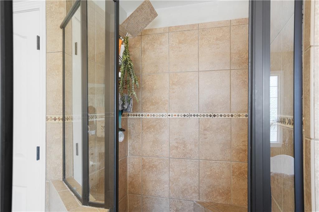 Lithonia, Georgia, 30038, United States, 7 Bedrooms Bedrooms, ,5 BathroomsBathrooms,Residential,For Sale,1948640