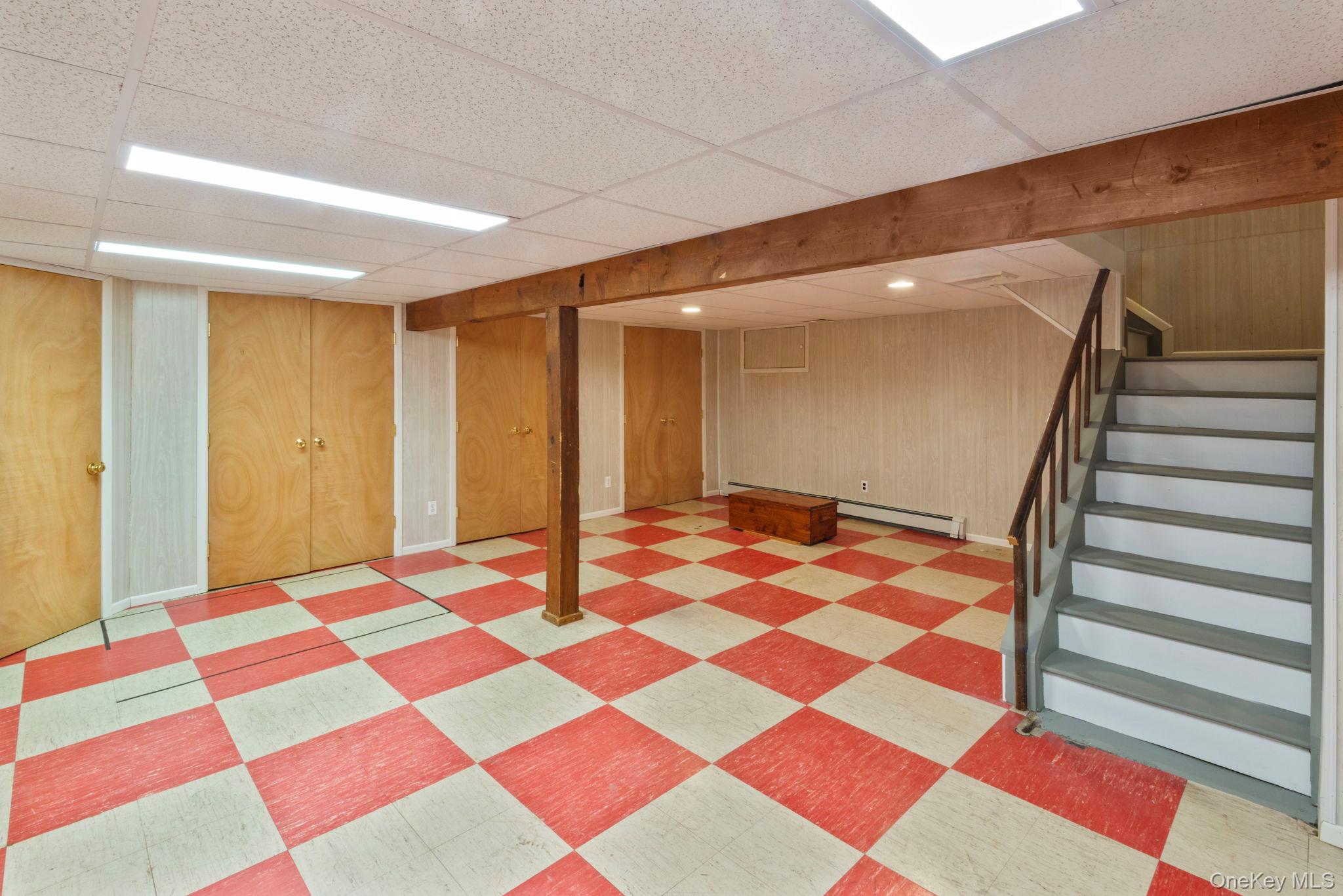 East Northport, New York, 11731, United States, 3 Bedrooms Bedrooms, ,2 BathroomsBathrooms,Residential,For Sale,1924855