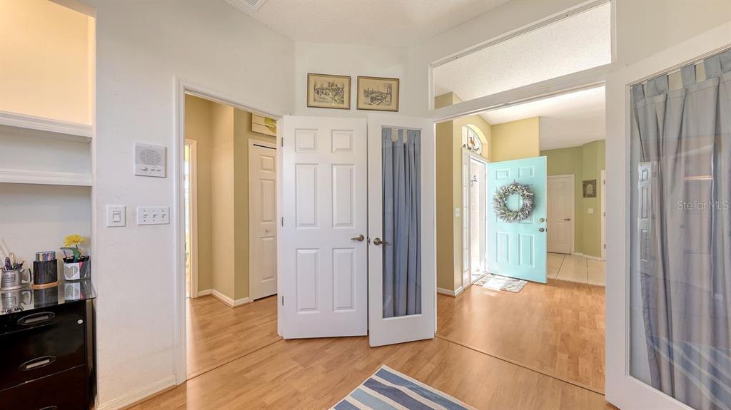 Bradenton, Florida, 34210, United States, 3 Bedrooms Bedrooms, ,2 BathroomsBathrooms,Residential,For Sale,1792897