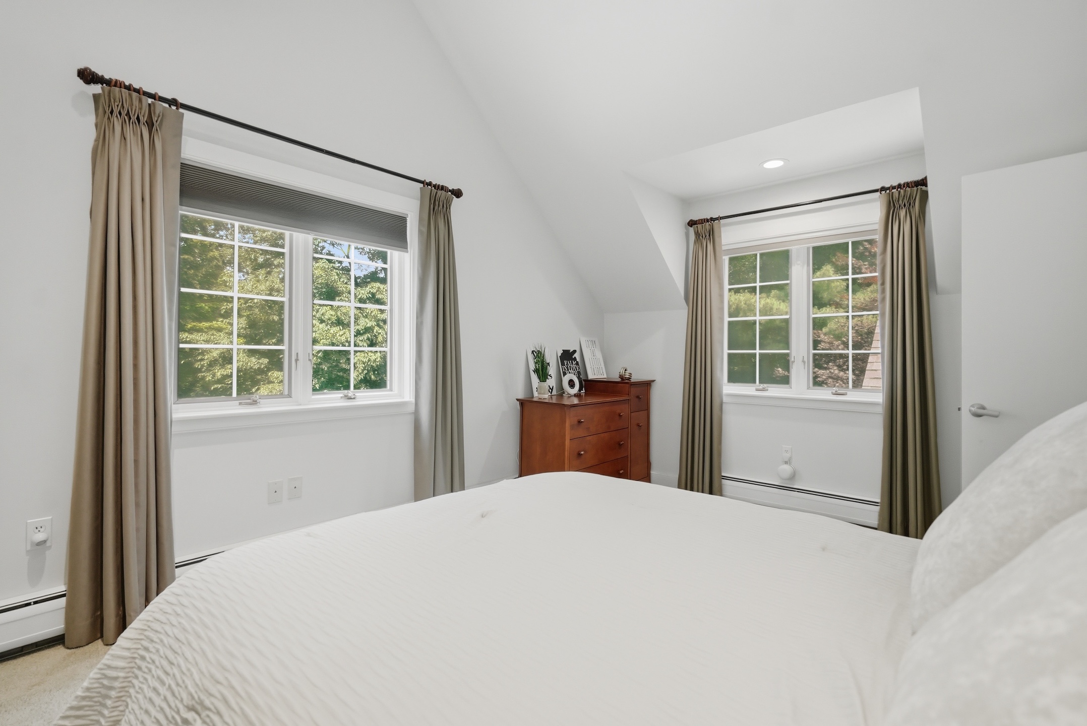  305 Westview Drive - 物件實景