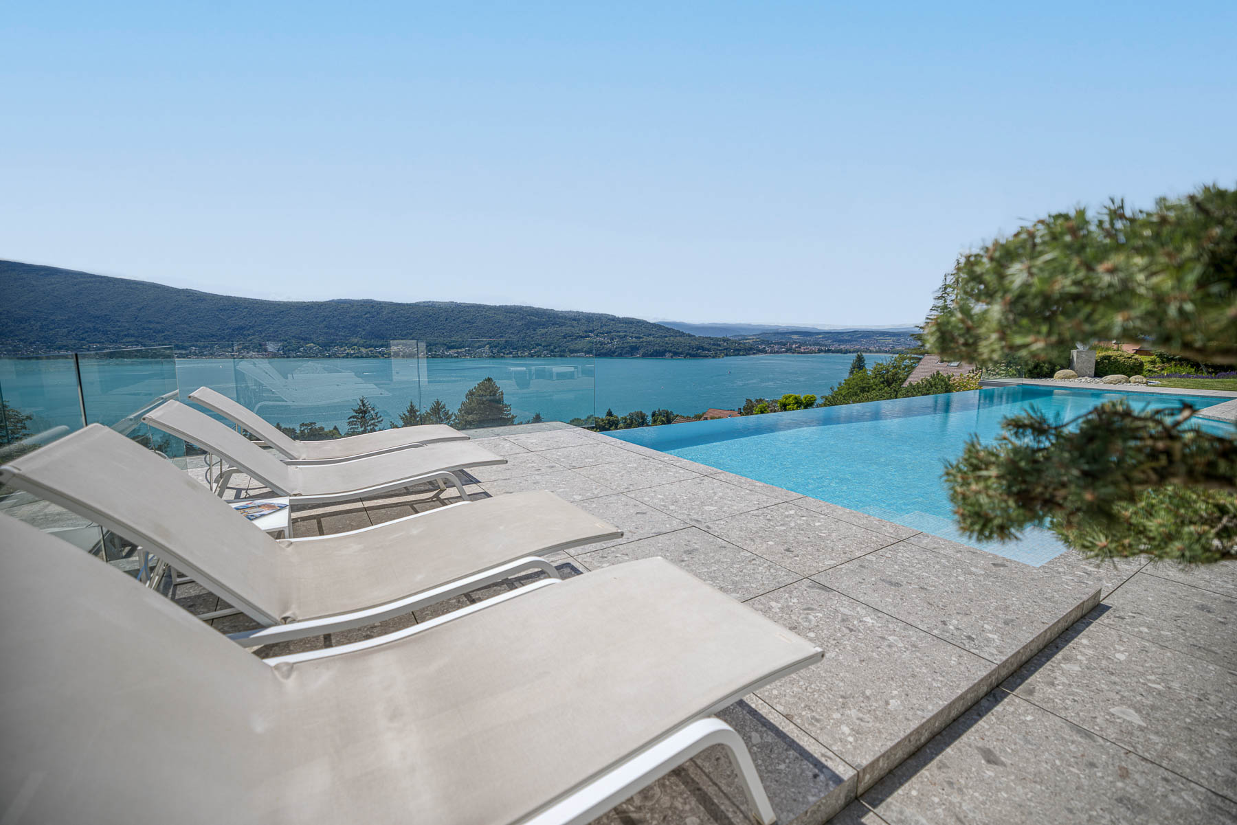  An exceptional property with panoramic view over Lake Annecy - 物件實景