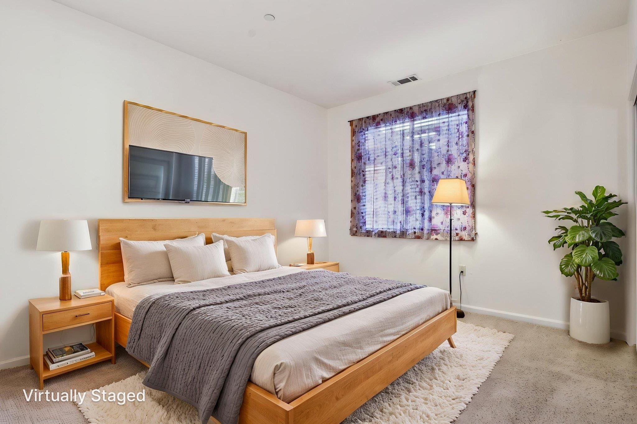 Truckee, California, 96161, United States, 2 Bedrooms Bedrooms, ,2 BathroomsBathrooms,Residential,For Sale,1838183