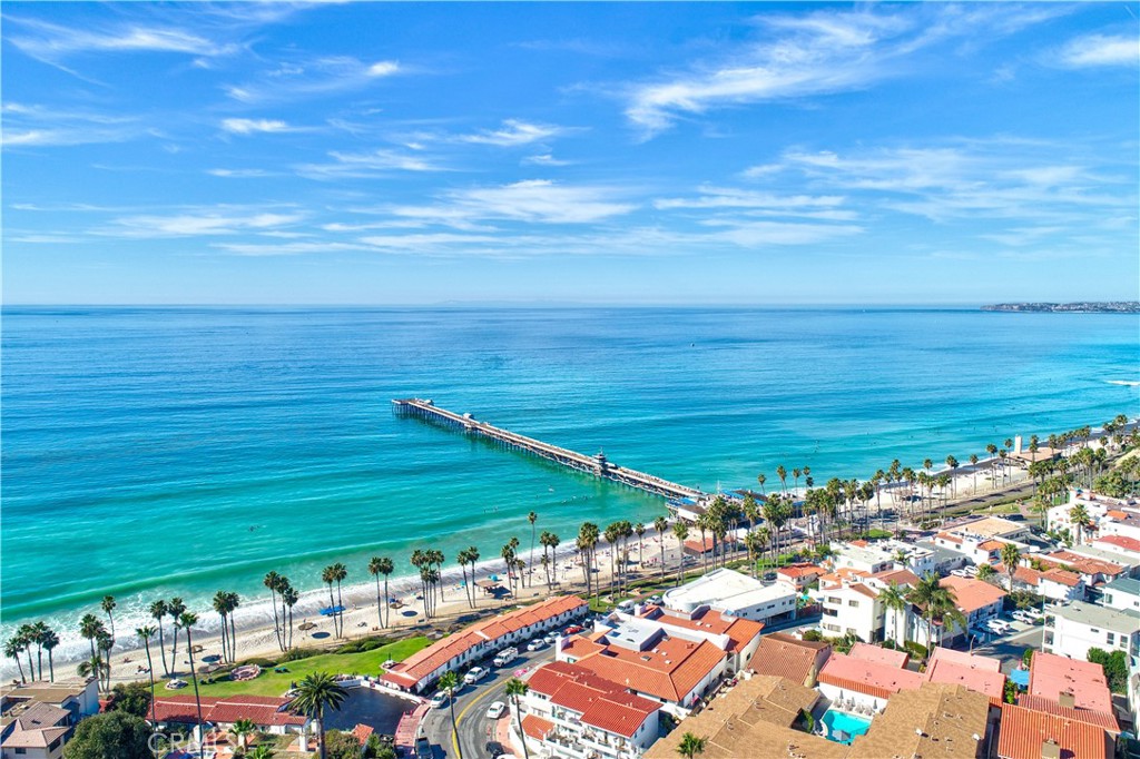 San Clemente, California, 92673, United States, 5 Bedrooms Bedrooms, ,5 BathroomsBathrooms,Residential,For Sale,1991366